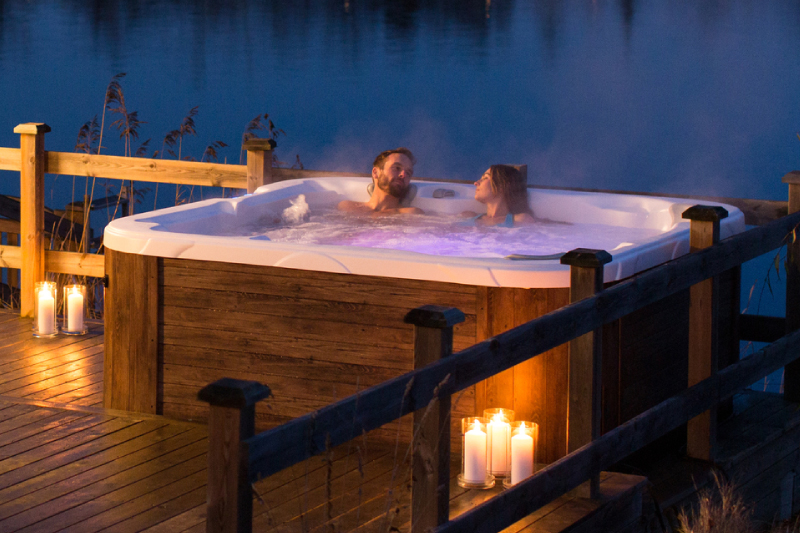 How Soaking in a Hot Tub Improves Your Health